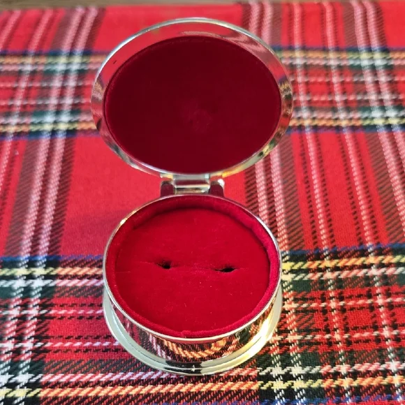 Silver Decorative Box - Picture 2 of 4